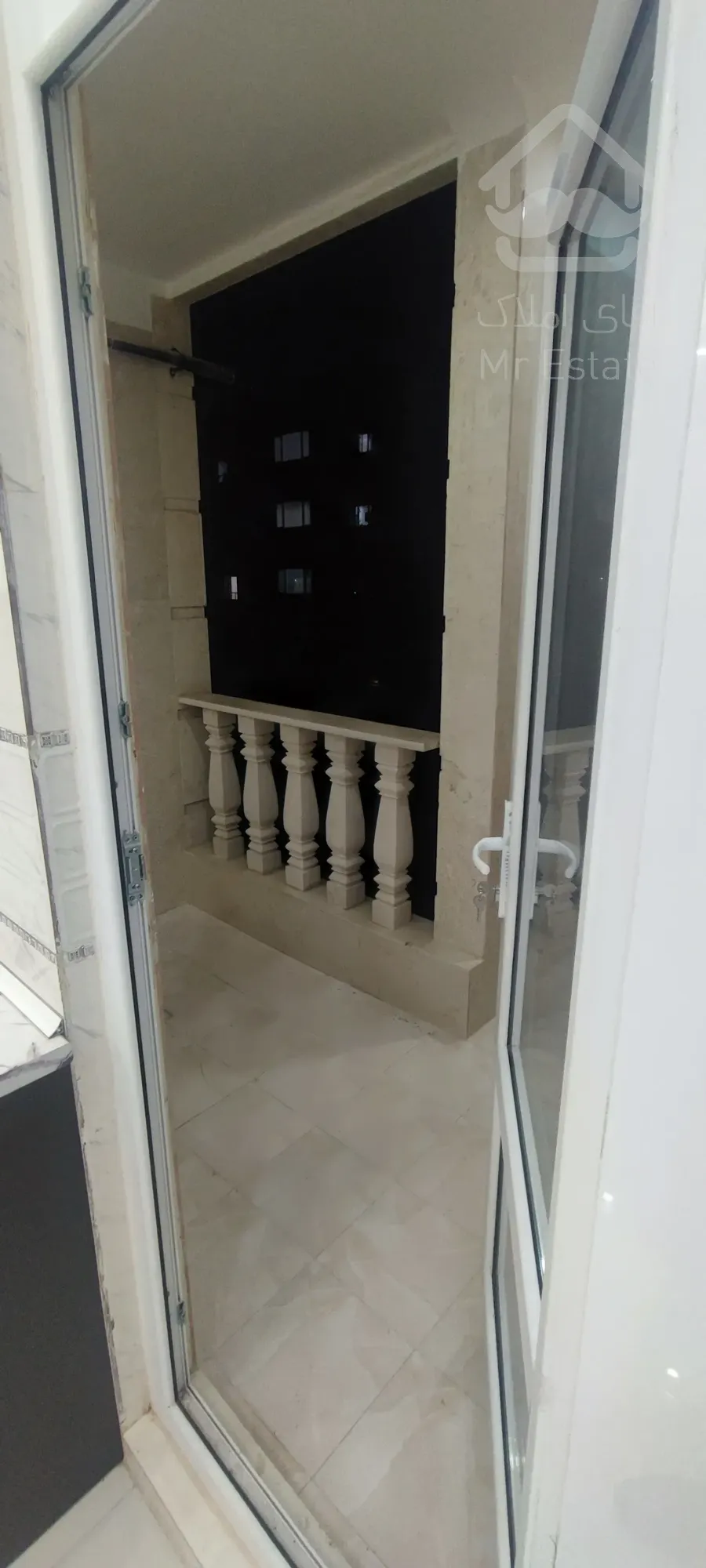 آپارتمان نوساز کلیدنخورده