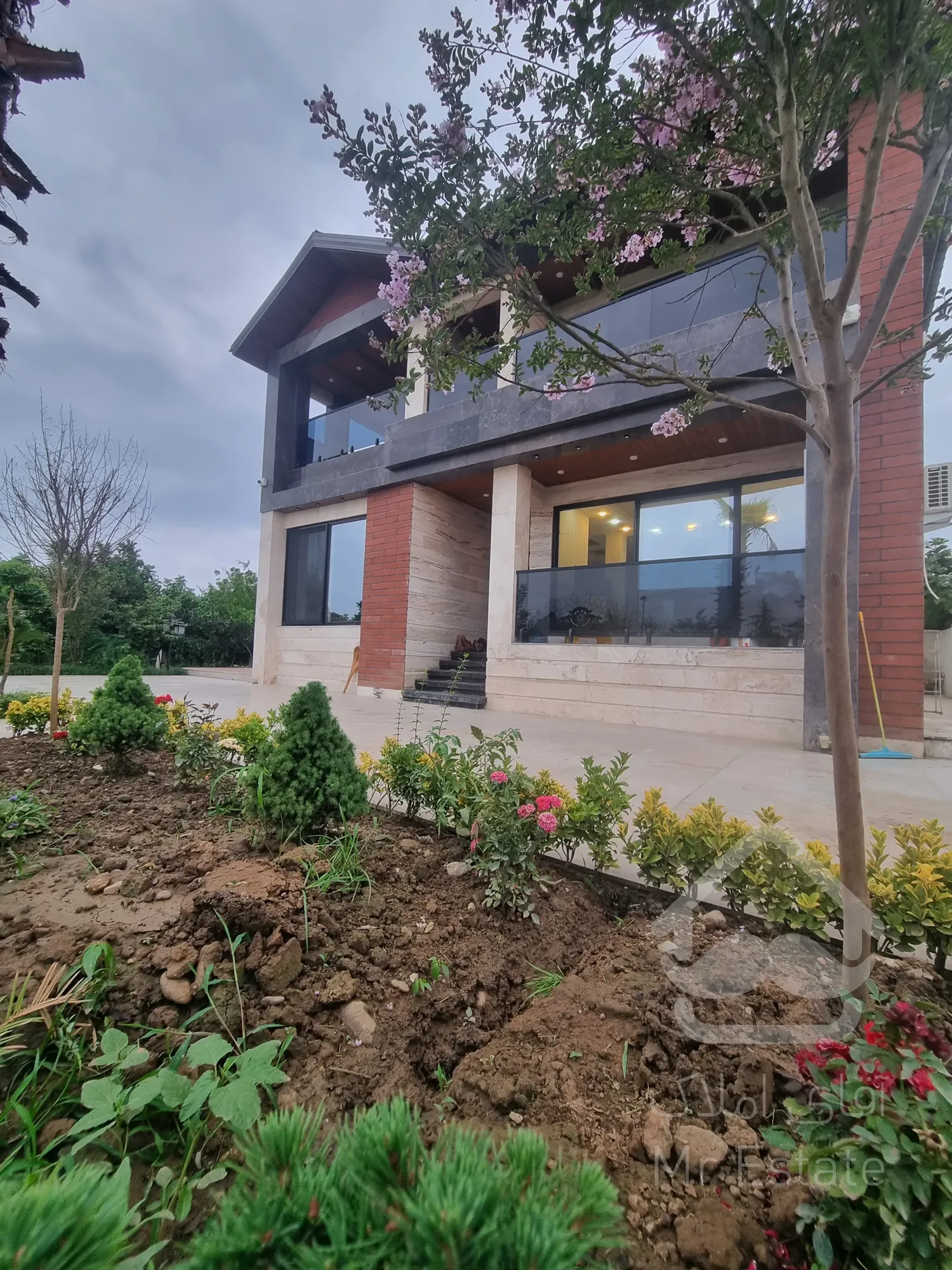 باغ ویلا هزار متری