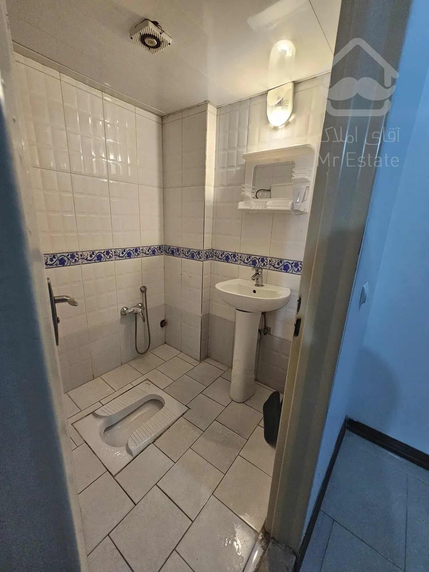 ۱۰۲ متری نگارستان فیروز آبادی