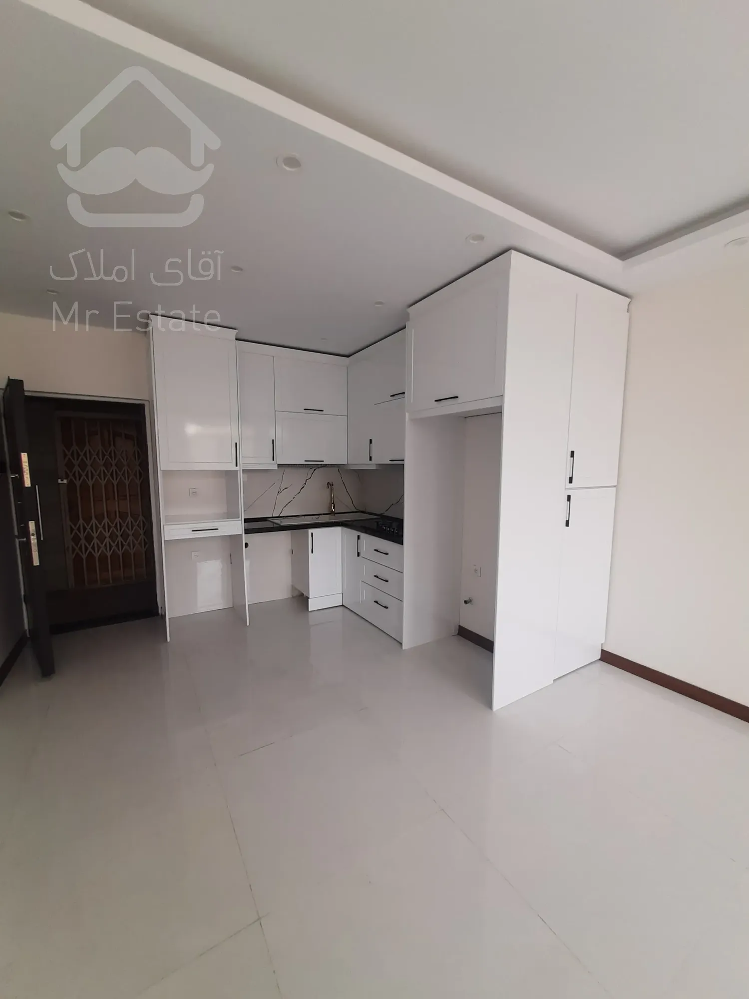 فروش آمارتمان ۷۲متر ۲خواب خطی رو به آفتاب باکس پونک عدل