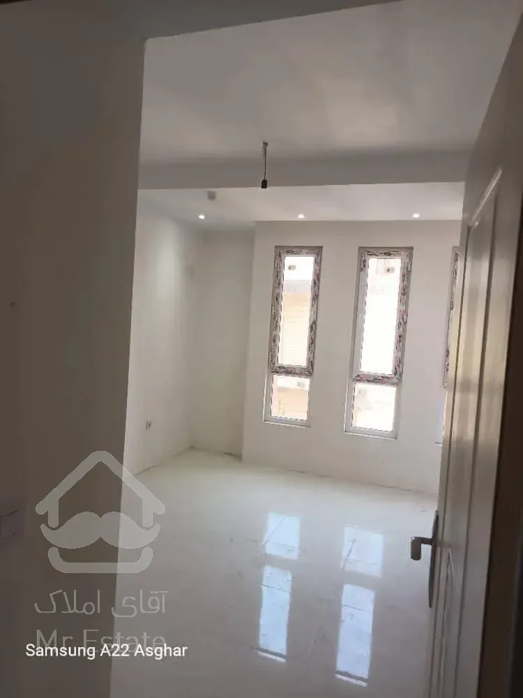 فروش آپارتمان ۱۷۰ متری سه خوابه مرکز شهر رباط کریم