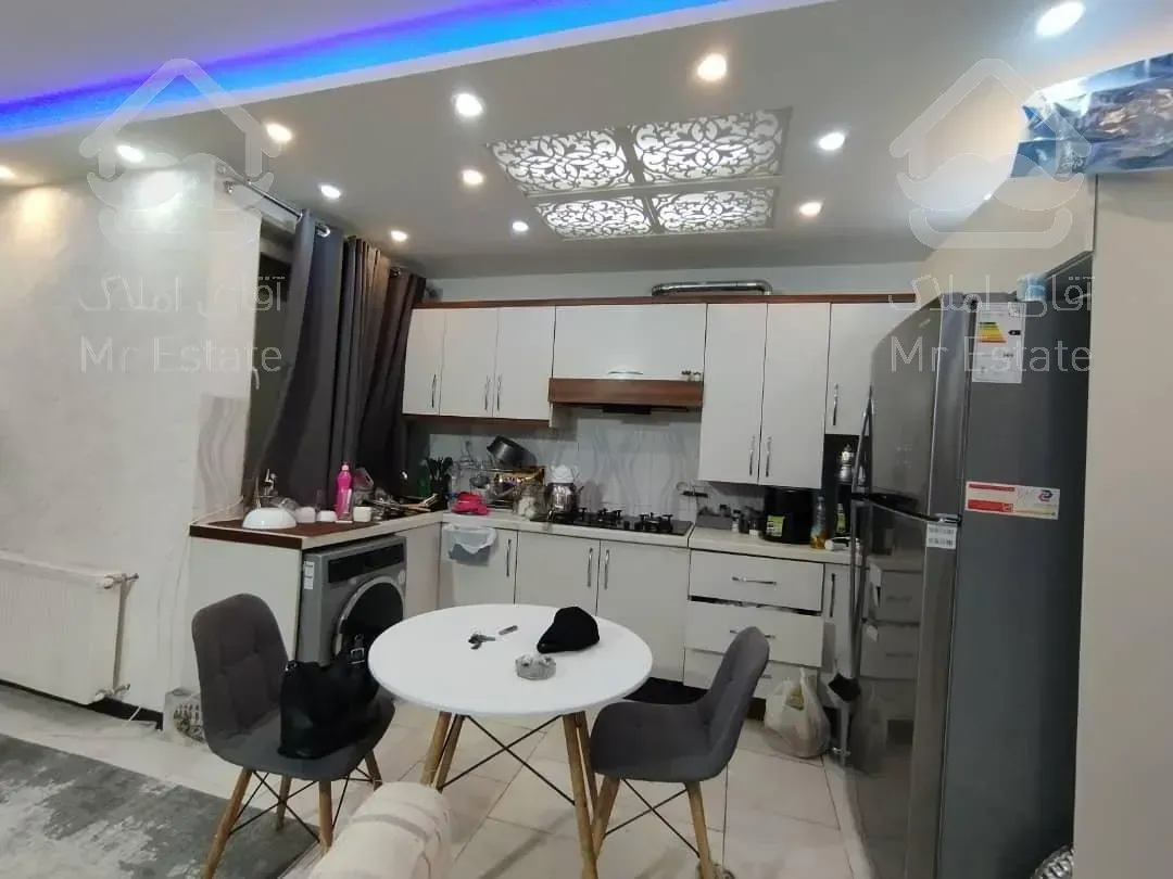 فروش آپارتمان 82 متر دو خوابه فول امکانات پرند