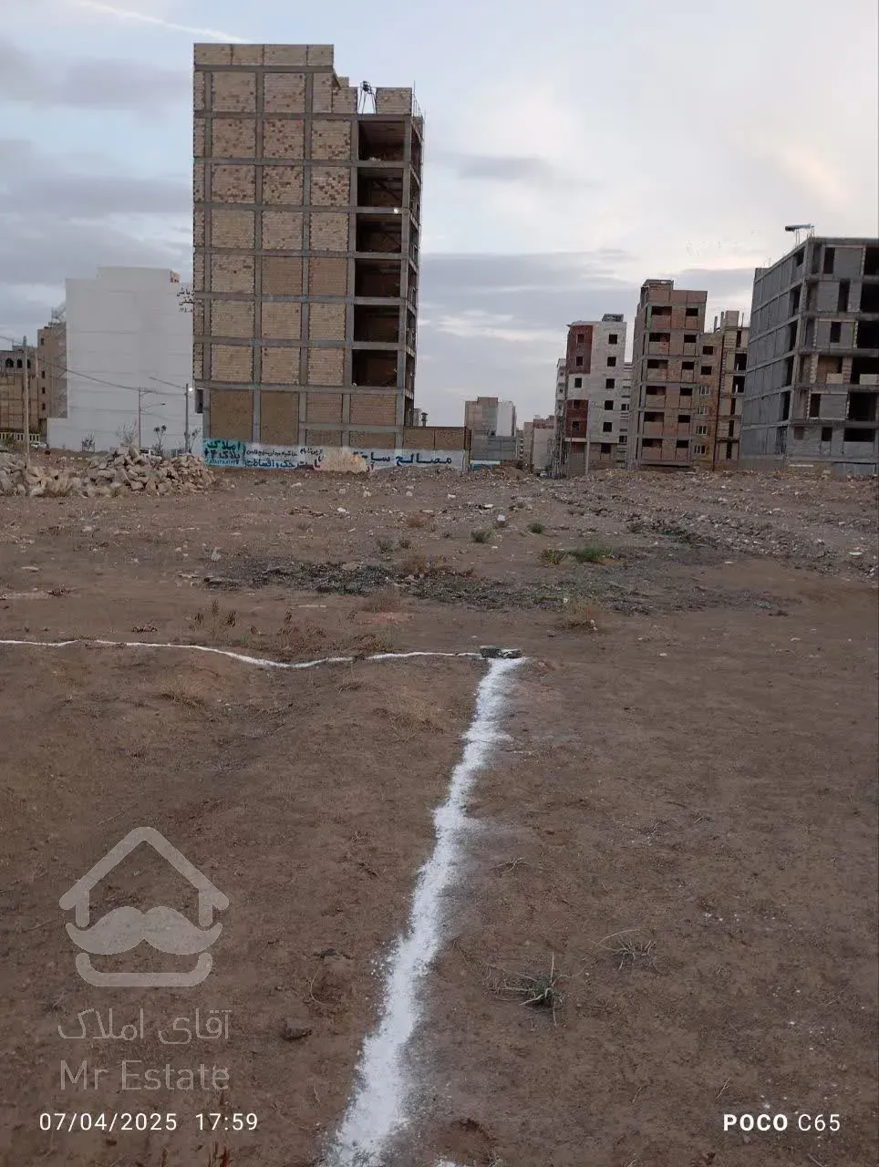 زمین خیابان دانشگاه آخرش قطعه دوم بعد از خیابان دونبش فصا سبز