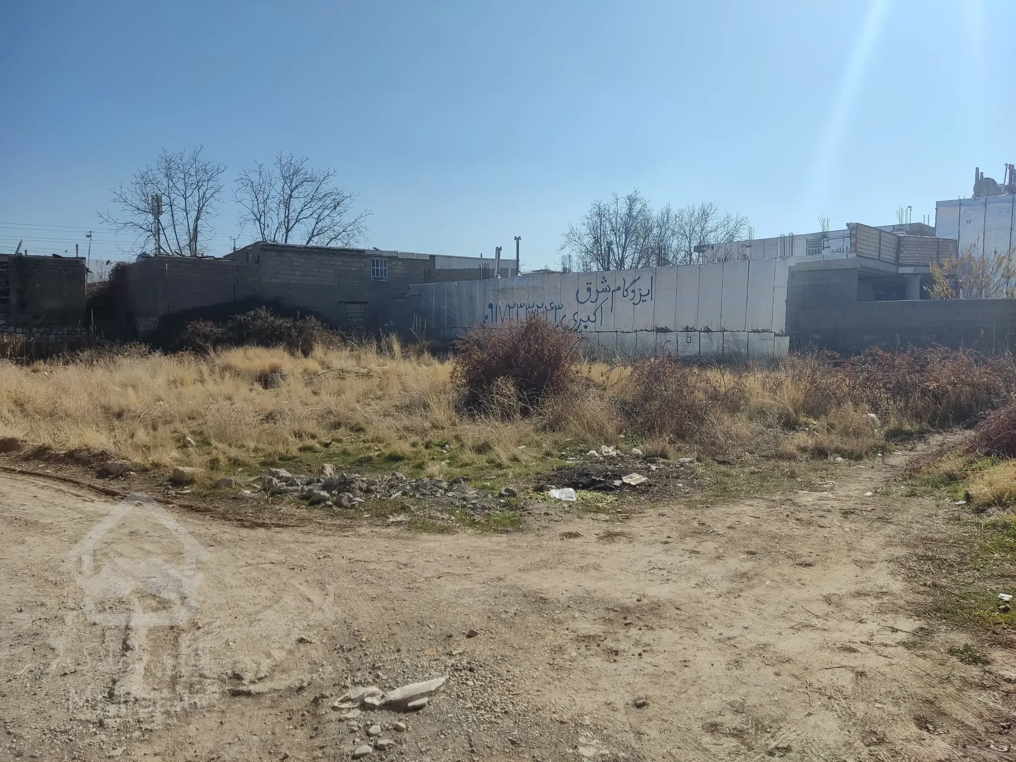 زمین ۲۰۰ متری در تلخسرو