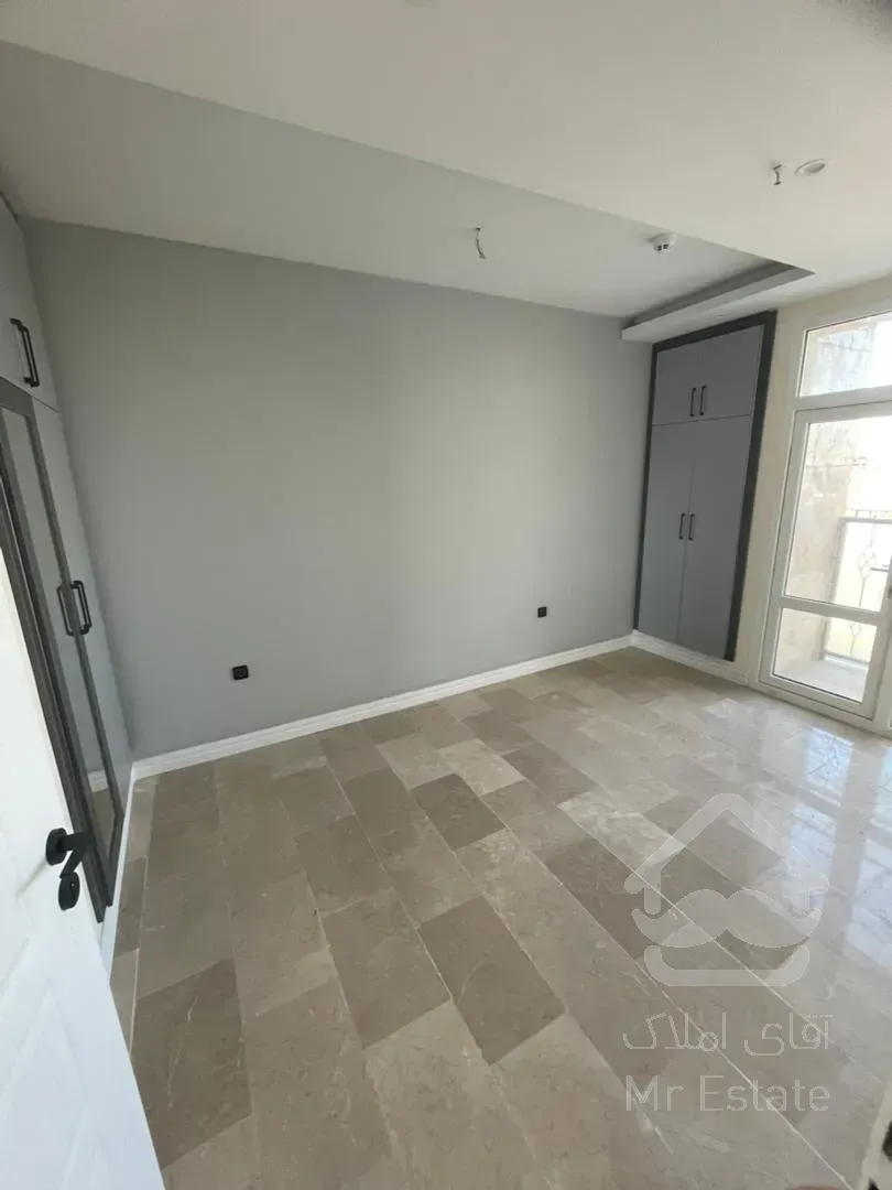 آپارتمان تک واحدی 131متری