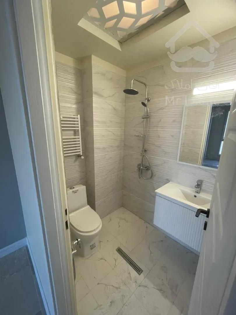 آپارتمان تک واحدی 131متری