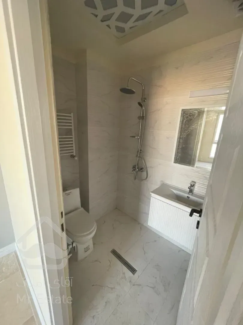 آپارتمان تک واحدی 131متری