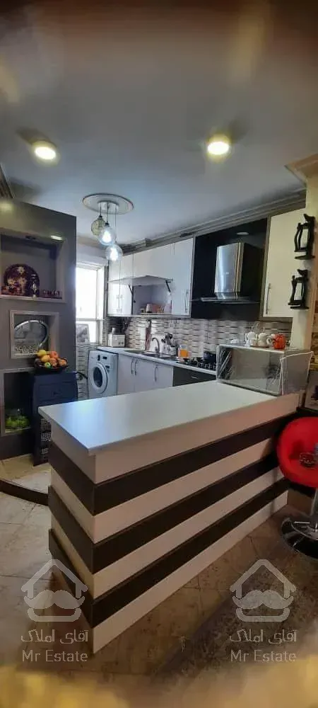 ۵۵متری پارکینگ دار