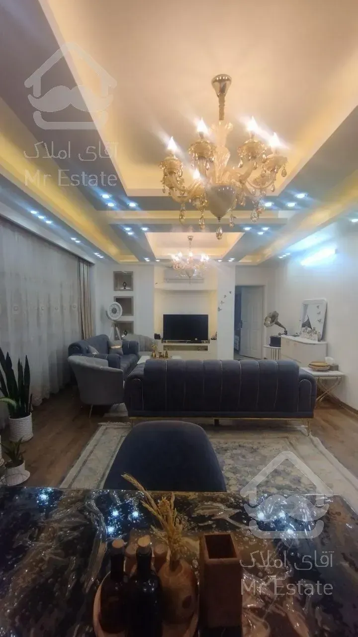 آپارتمان ۱۳۰متری دو خواب دو طبقه