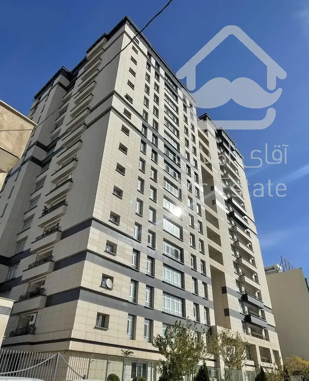 خرید آپارتمان 128متری برج ارگ