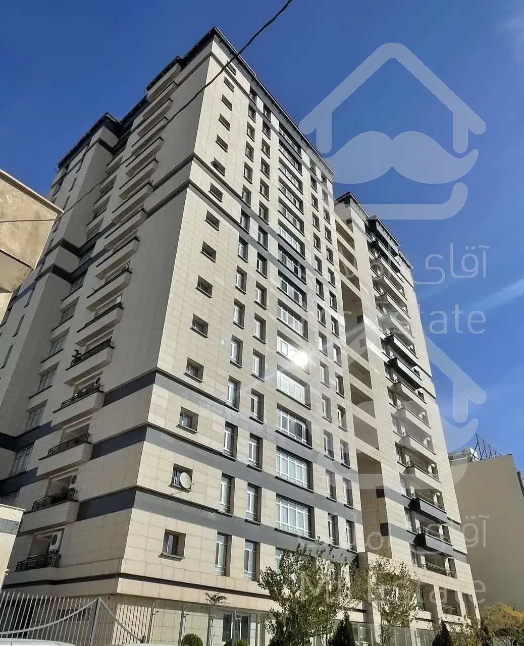 برج آپارتمان ارگ زعفرانیه قم 123متری