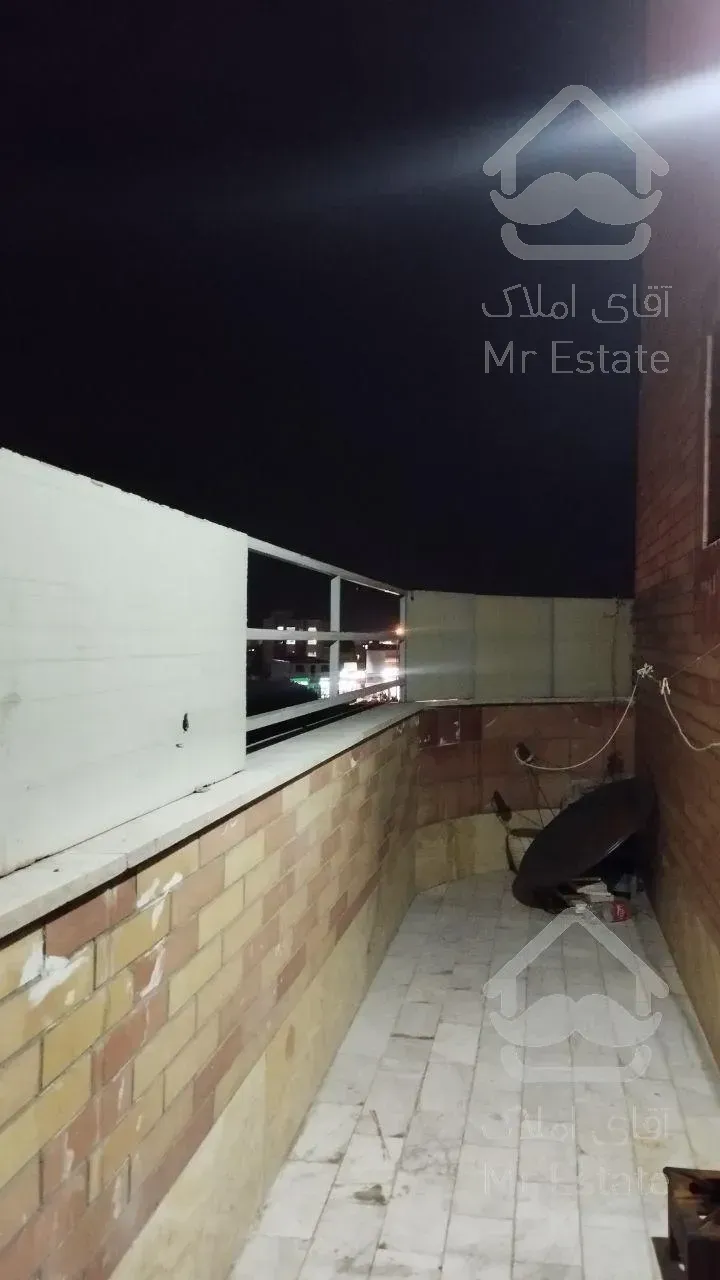 آپارتمان ۱۳۰متری دو خواب دو طبقه