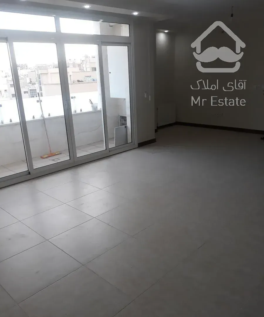 آپارتمان شیک خیابان علاقه مندان