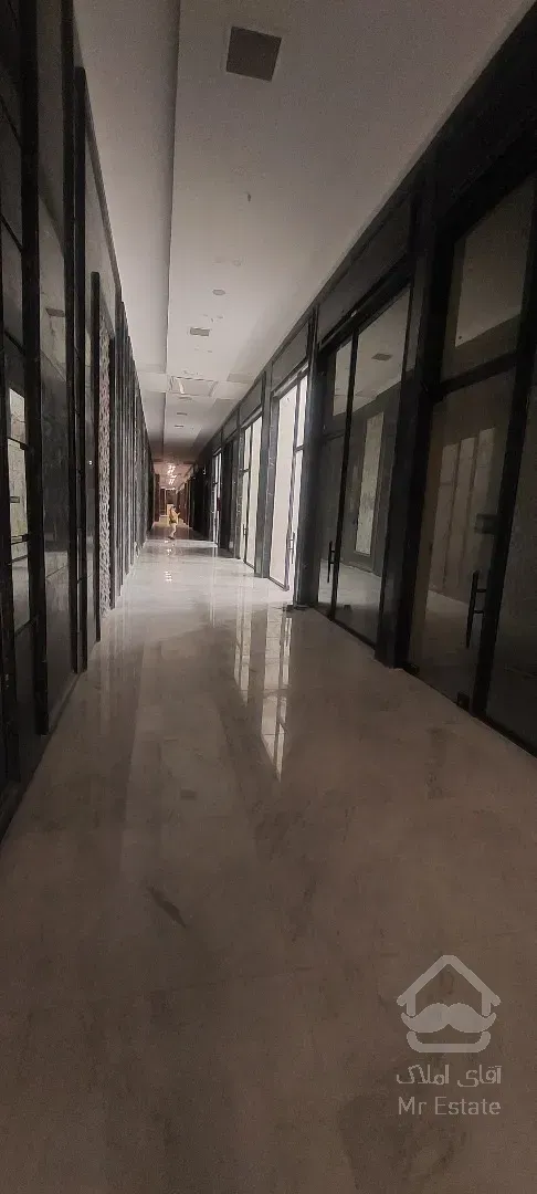 مالک یکی از خاص‌ترین مراکز تجاری تهران شوید!