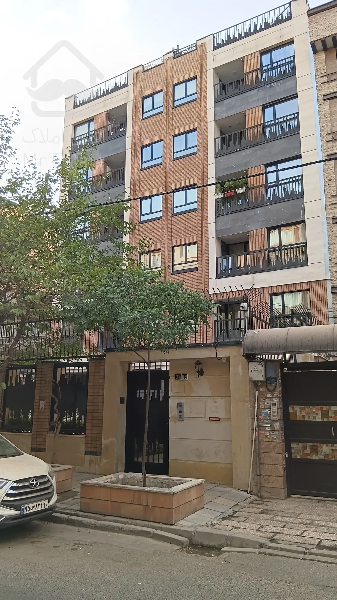فروش آپارتمان ۱۱۷ متر نوساز کلید نخورده مهیای تحویل در فاطمی تهران