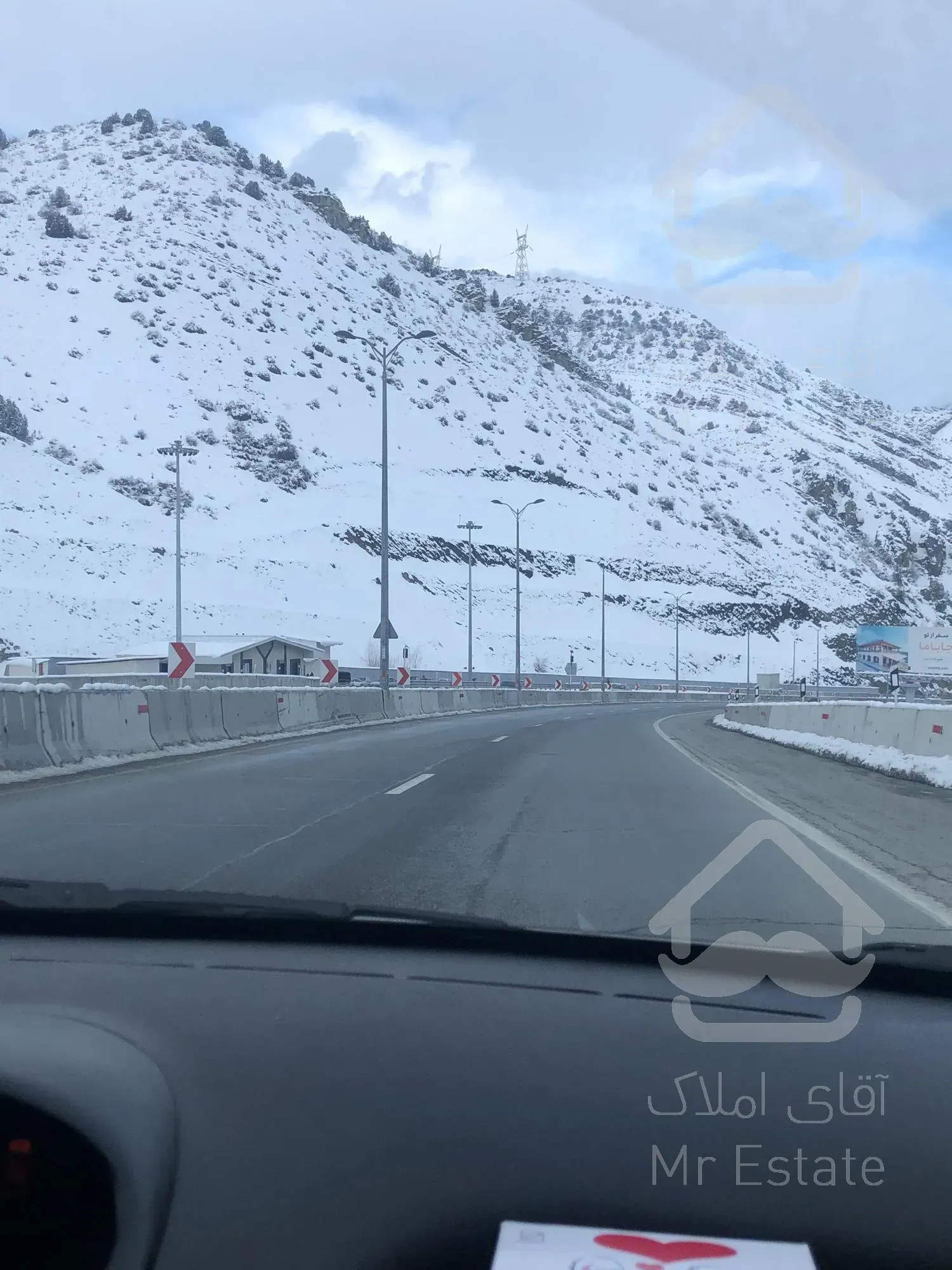 ۹۰ متر آپارتمان بلوار فردوس