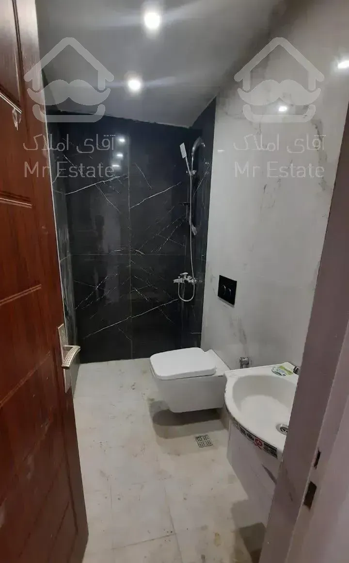 آپارتمان ۸۰ متر دو خوابه کلید نخورده در سنایی