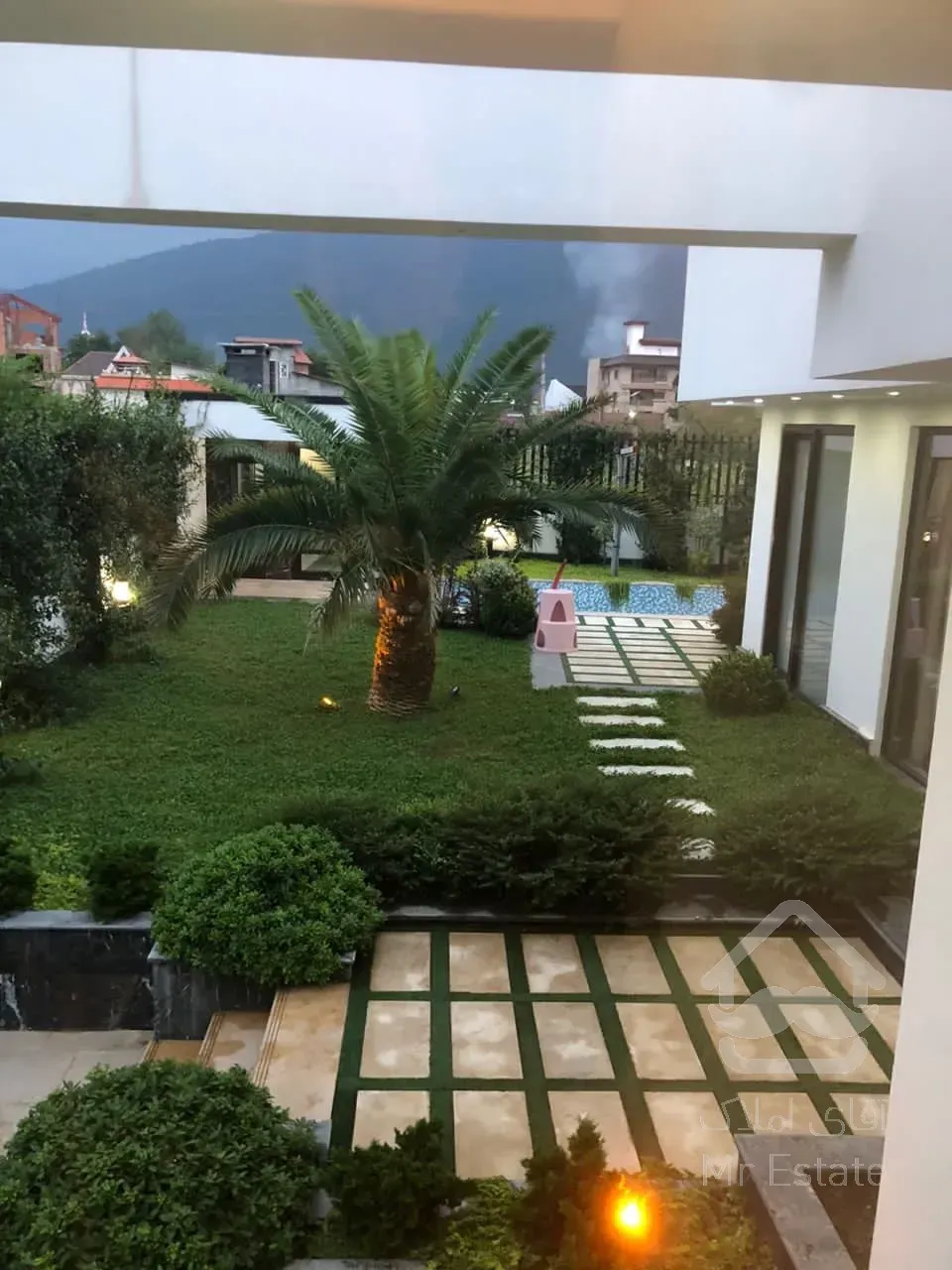 فروش ويلا دوبلكس  ٣٥٧متري در شهر نمك آبرود