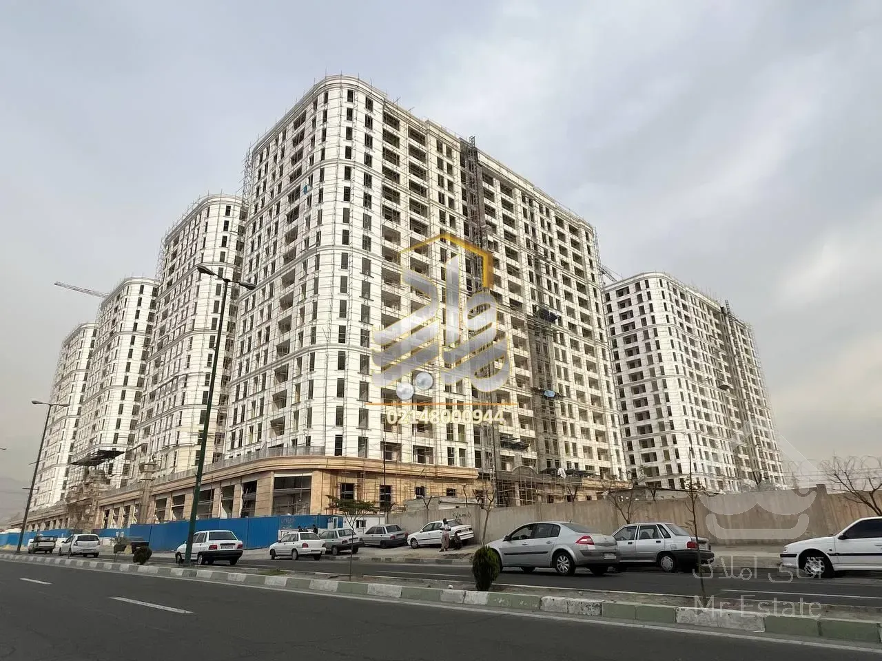 فرصتی استثنایی پیش فروش واحد ۱۲۵ متری چیتگر برج فاخر اکازیون اقساطی سازنده حاج رحیم قربانی