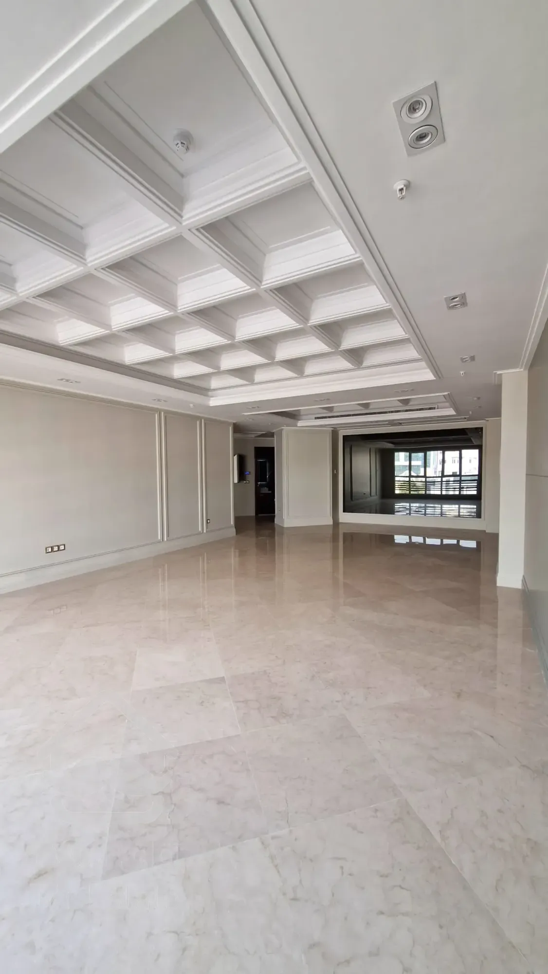 خرید آوارتمان ۲۹۰متر فرمانیه سنبل کلیدنخورده