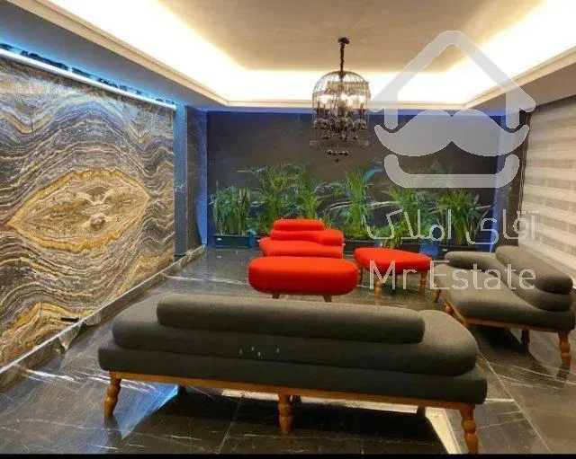 2400 متر مستغلات اداری بزرگراه صدر کلید نخورده