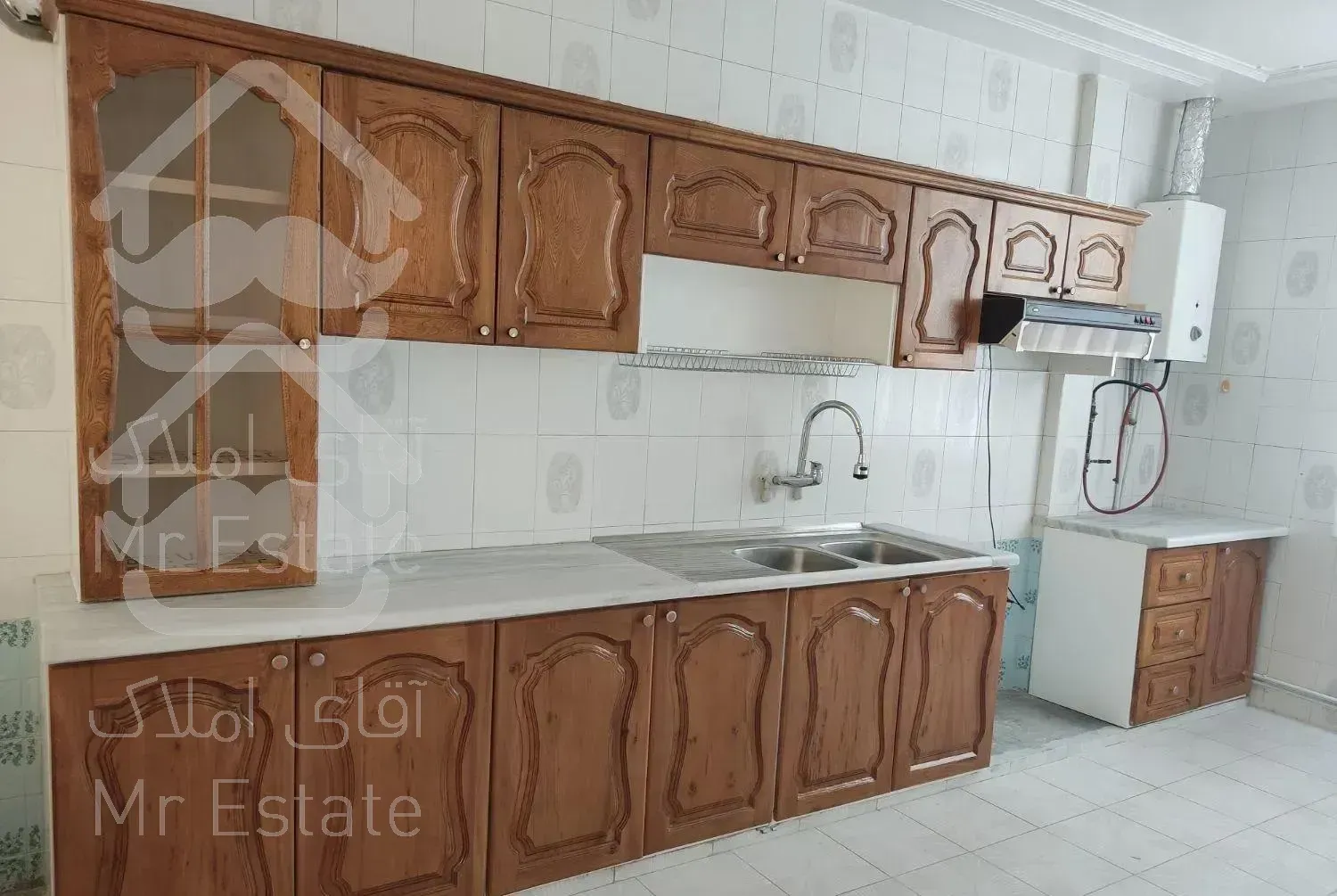 واحد 220متر چهارخواب جابرانصاری