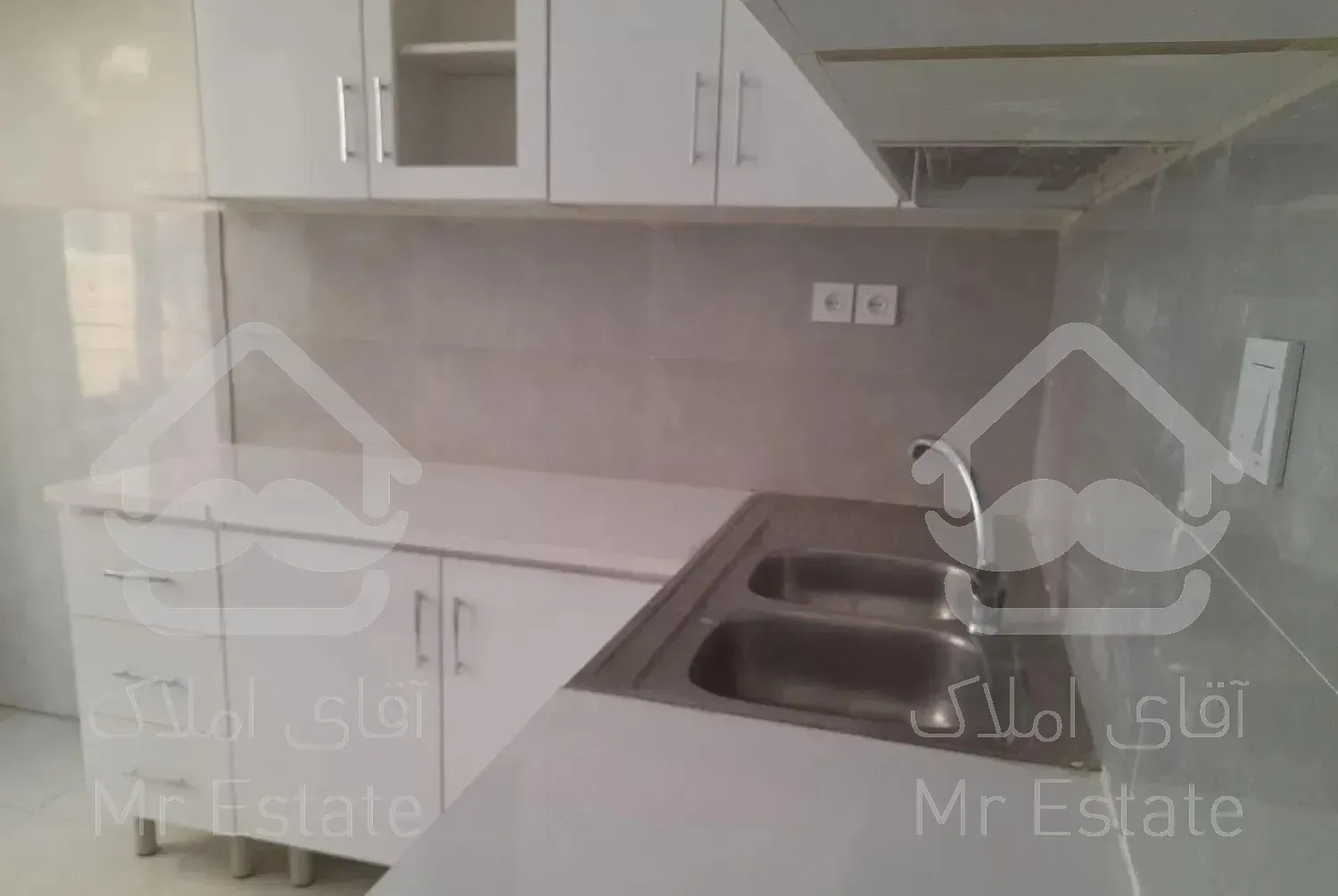 210 متر سه خوابه