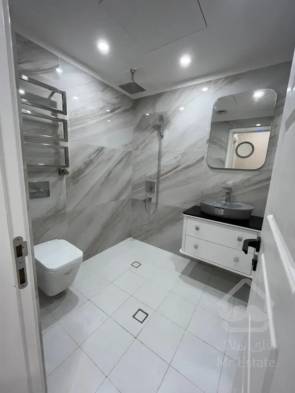 فروش برج 220متر 3 خواب قیطریه لاکچری