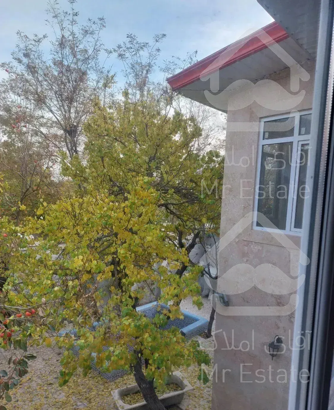 ویلا باغ غرب تهران 200 متری