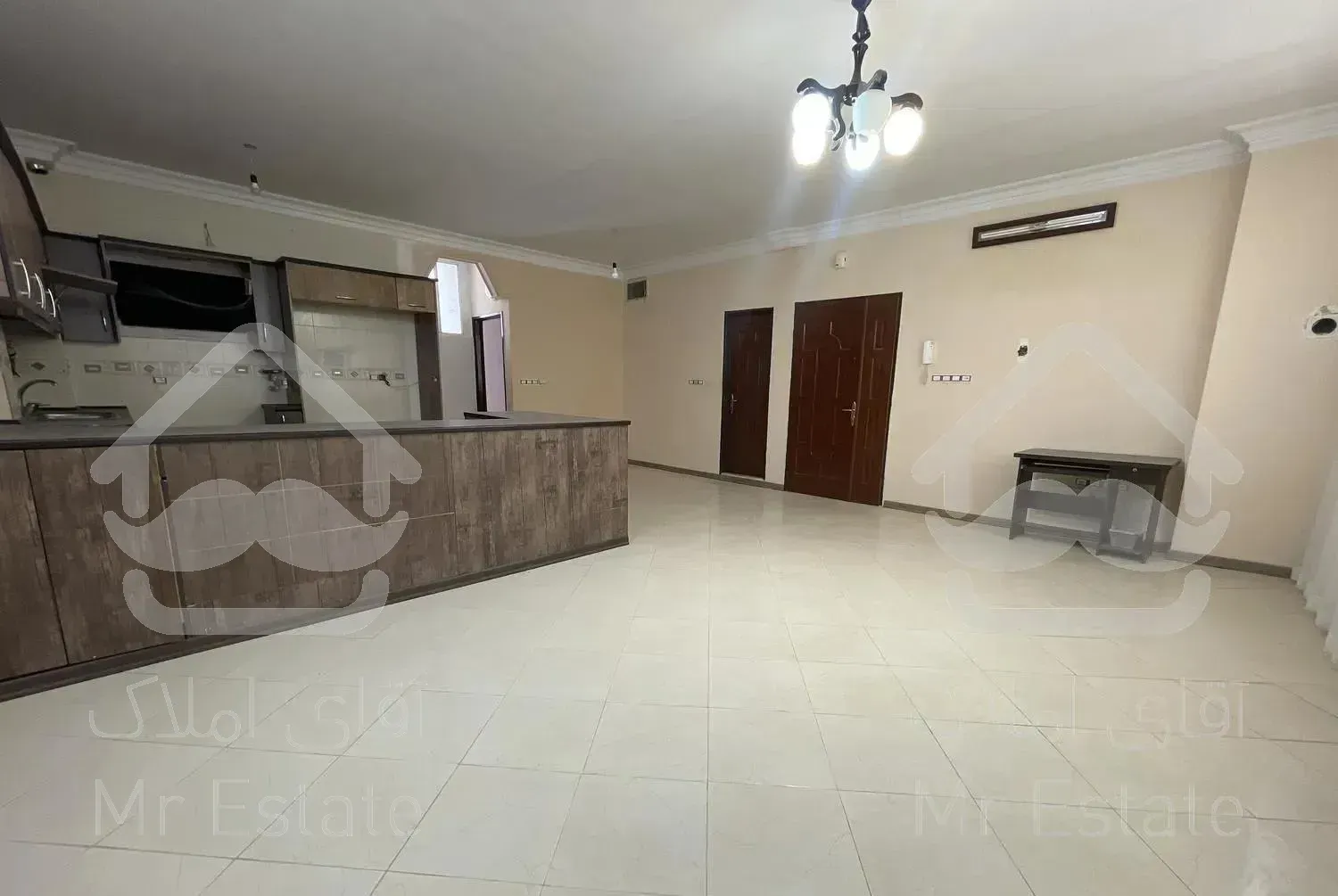 واحد ۱۰۰ متری بدون مالک  تخلیه (دالاوران -نخل)