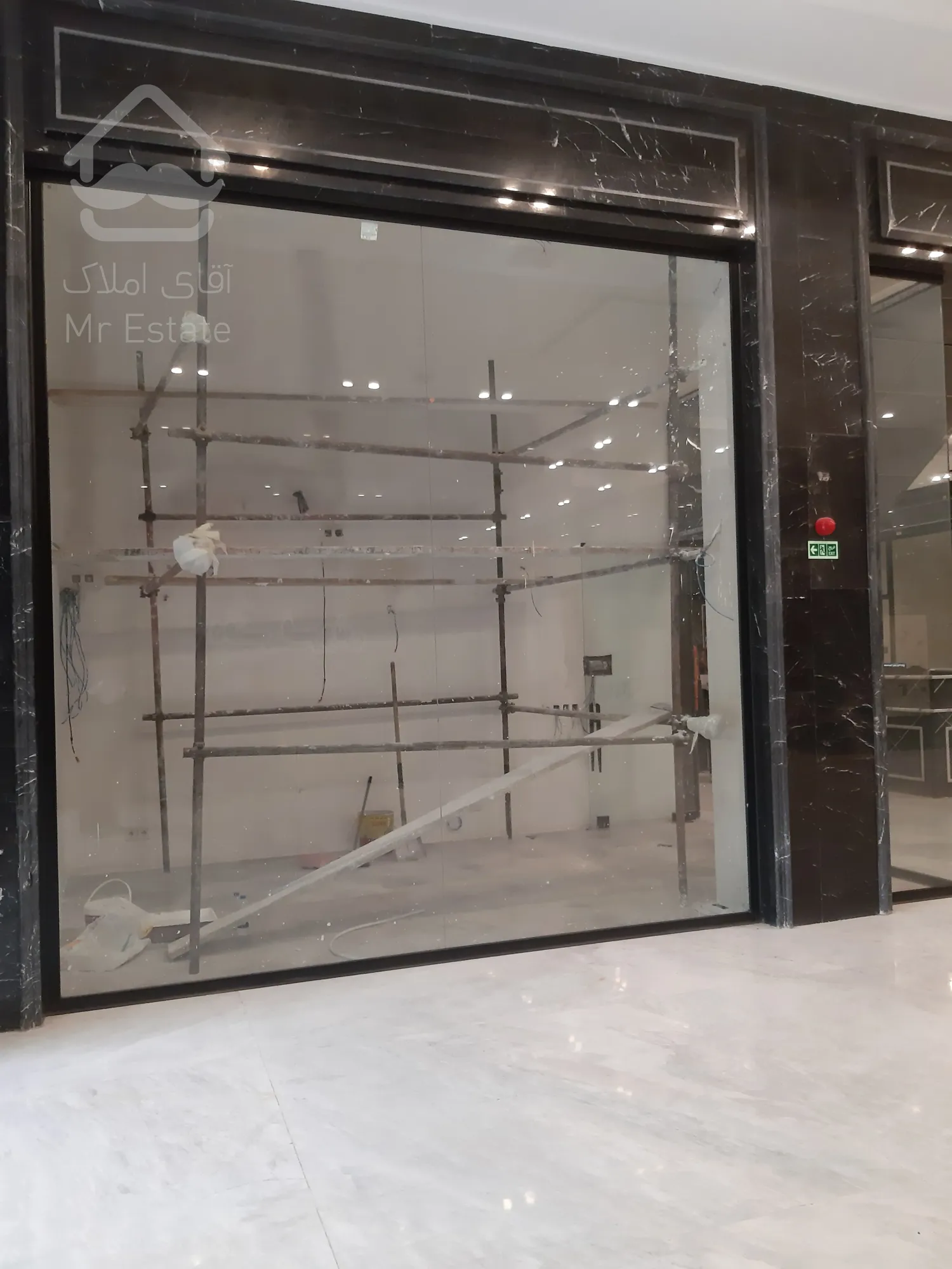 اجاره مغازه 25 متر مناسب همه اصناف سند تک برگ تجاری در رونیکا مال هروی