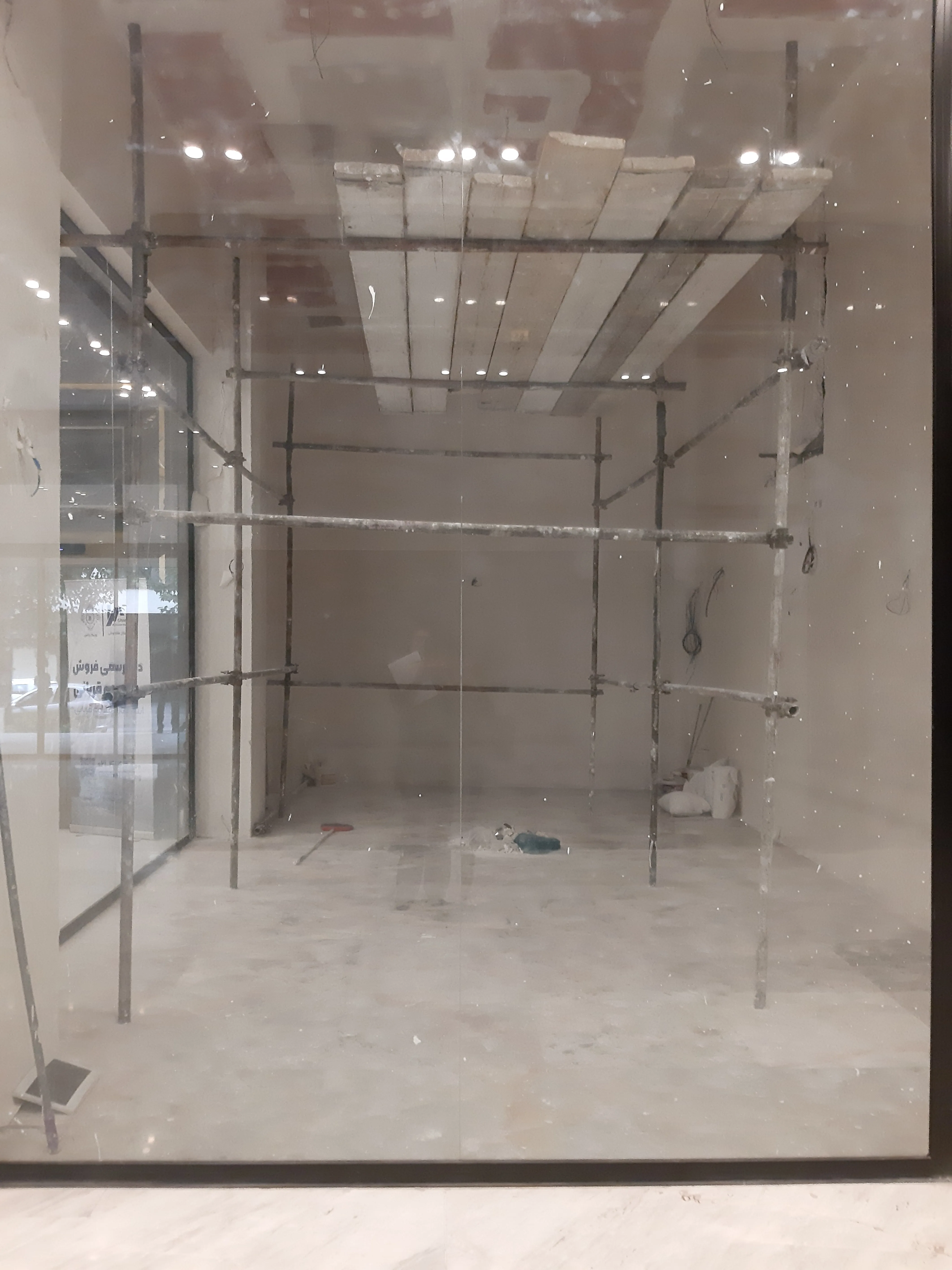 فروش مغازه 40 متری با شرایط پرداخت عالی در رونیکا مال هروی