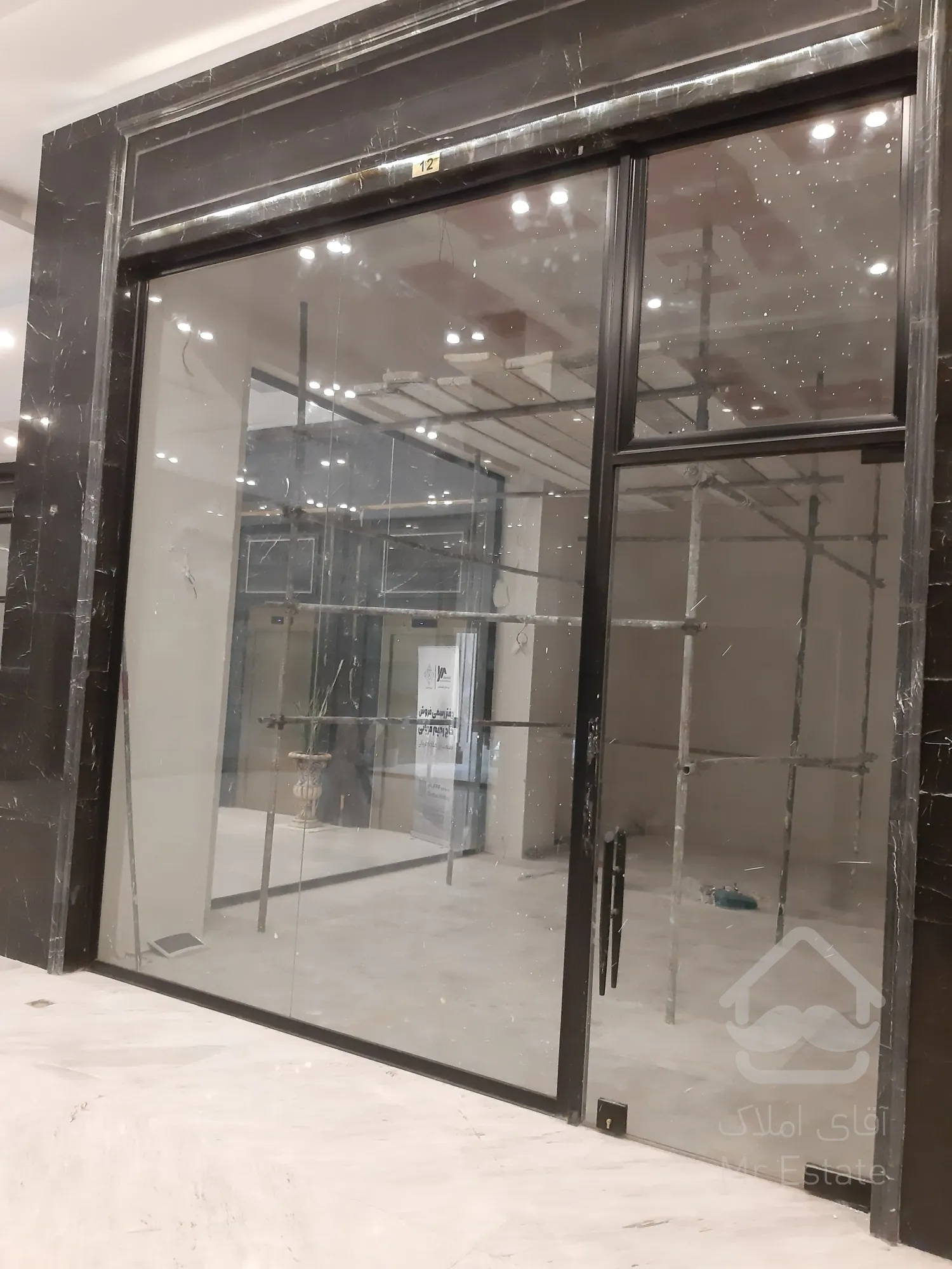 اجاره 36 متر مغازه در رونیکا مال هروی