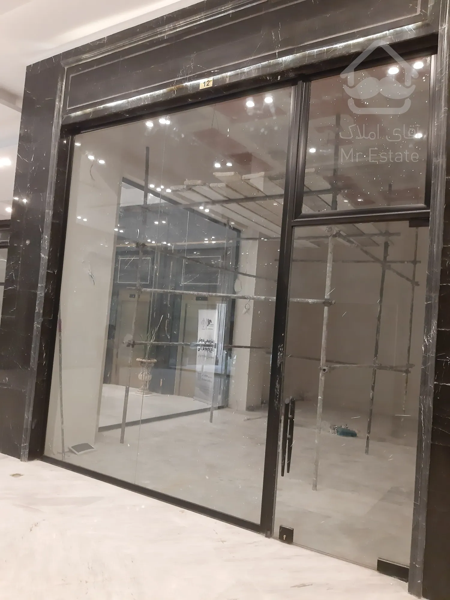 اجاره مغازه در رونیکا مال پاسداران تاپ لوکیشن