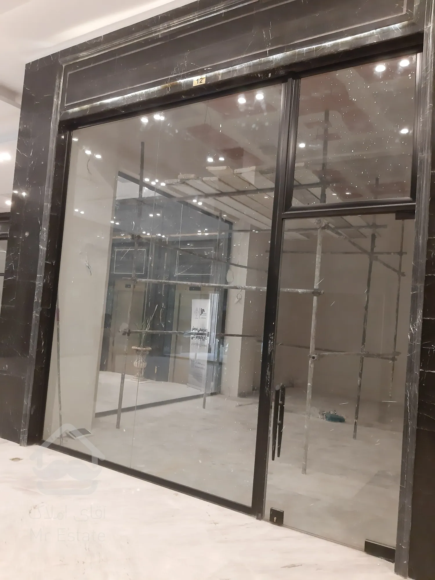 فروش مغازه 23 متر در رونیکا مال هروی از دم قسط