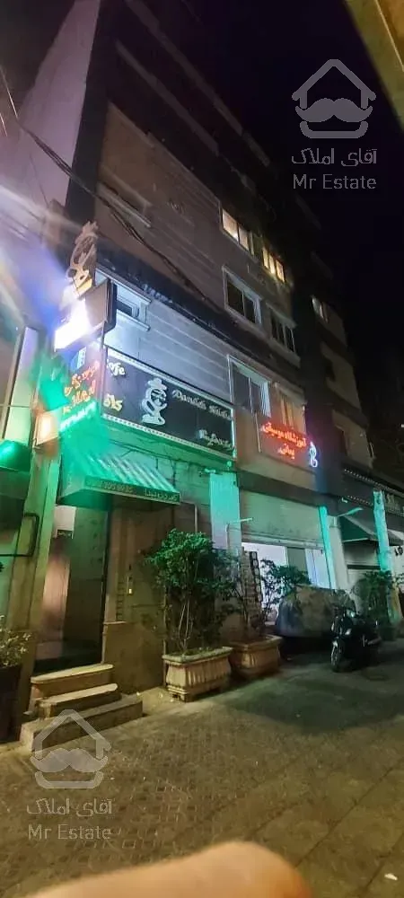 86 متر اداری بر خیابان تابلو خور پاسداران