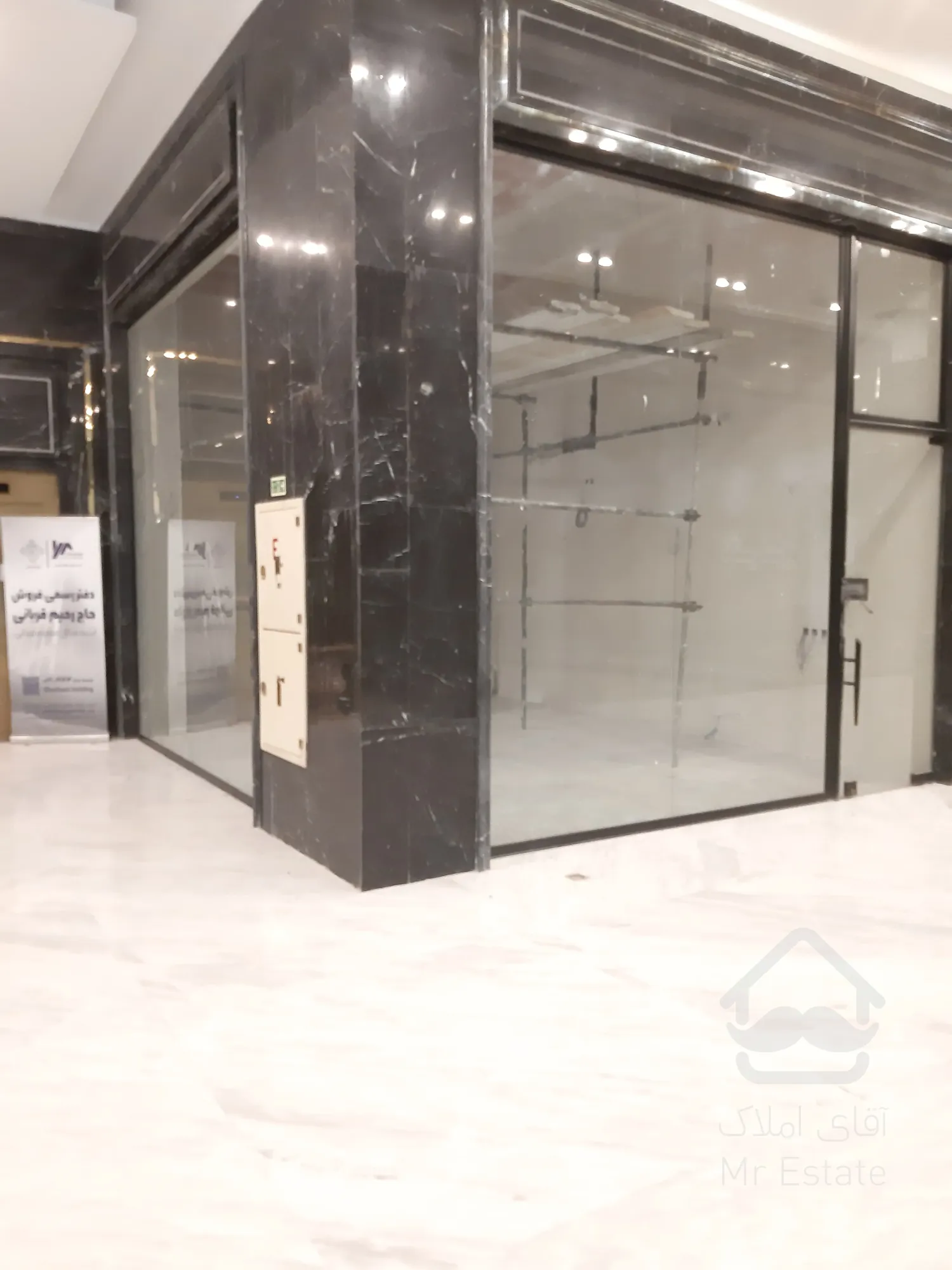 اجاره مغازه در رونیکا مال پاسداران همراه با 3 ماه تنفس