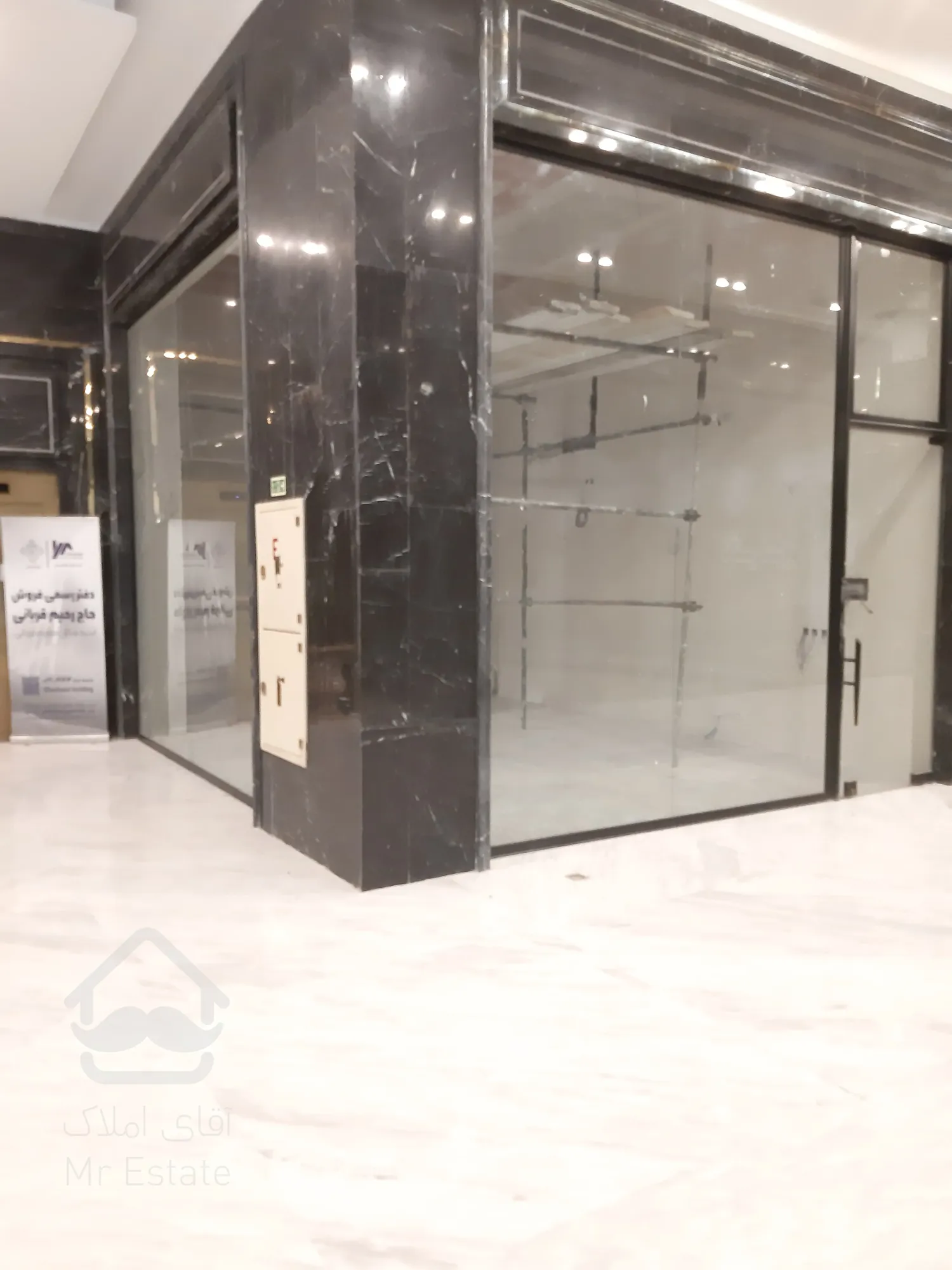 اجاره مغازه در رونیکا مال پاسداران تاپ لوکیشن