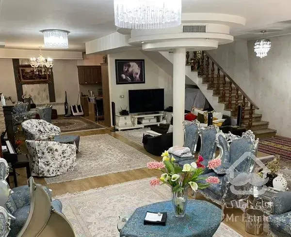 ویلایی ۲۳۰ متری سعادت آباد