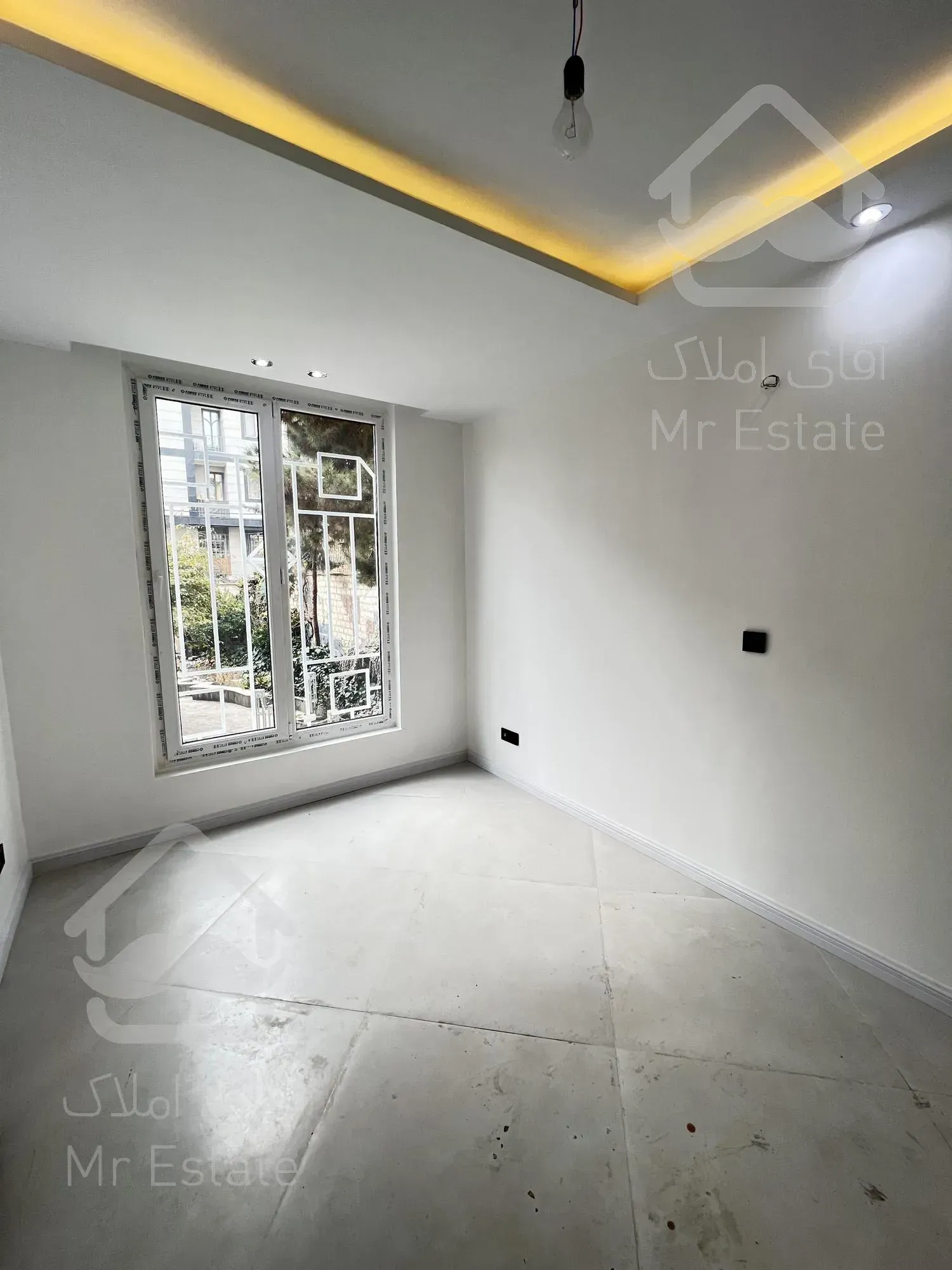 خرید آپارتمان ۱۰۴ متر پونک کمالی