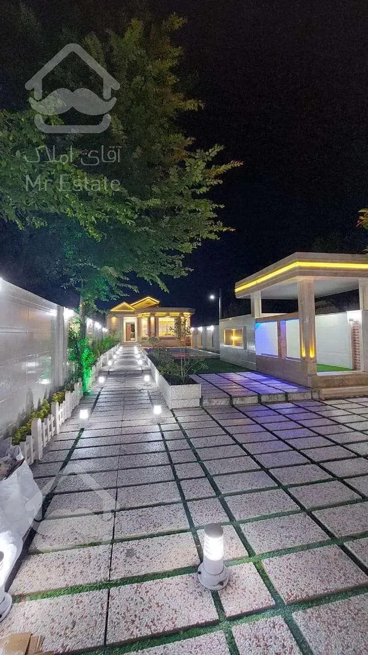 فروش ویلا 452 متری زیباکنار استخردار