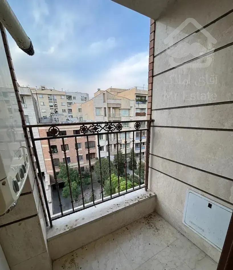 شهرک لاله / ۱۴۵ متر ۳ خواب / کلید نخورده