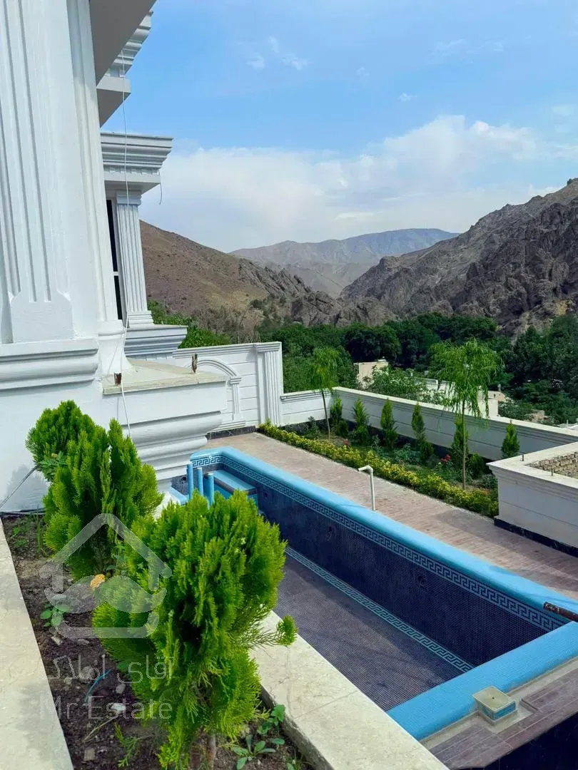 ٥٢٠ متر ويلا تريبلكس ٤ خواب استخر دار نزديك تهران