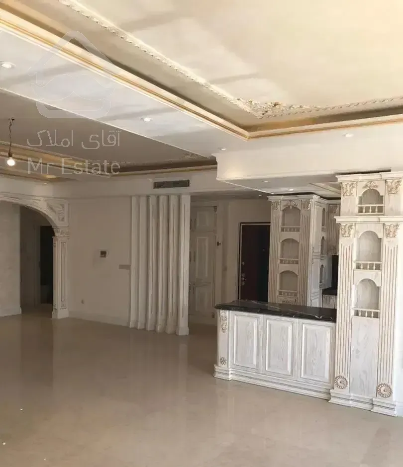 کاشانی سازمان برنامه ۱۲۰ متر۳ خوابه ۲ پارکینگ