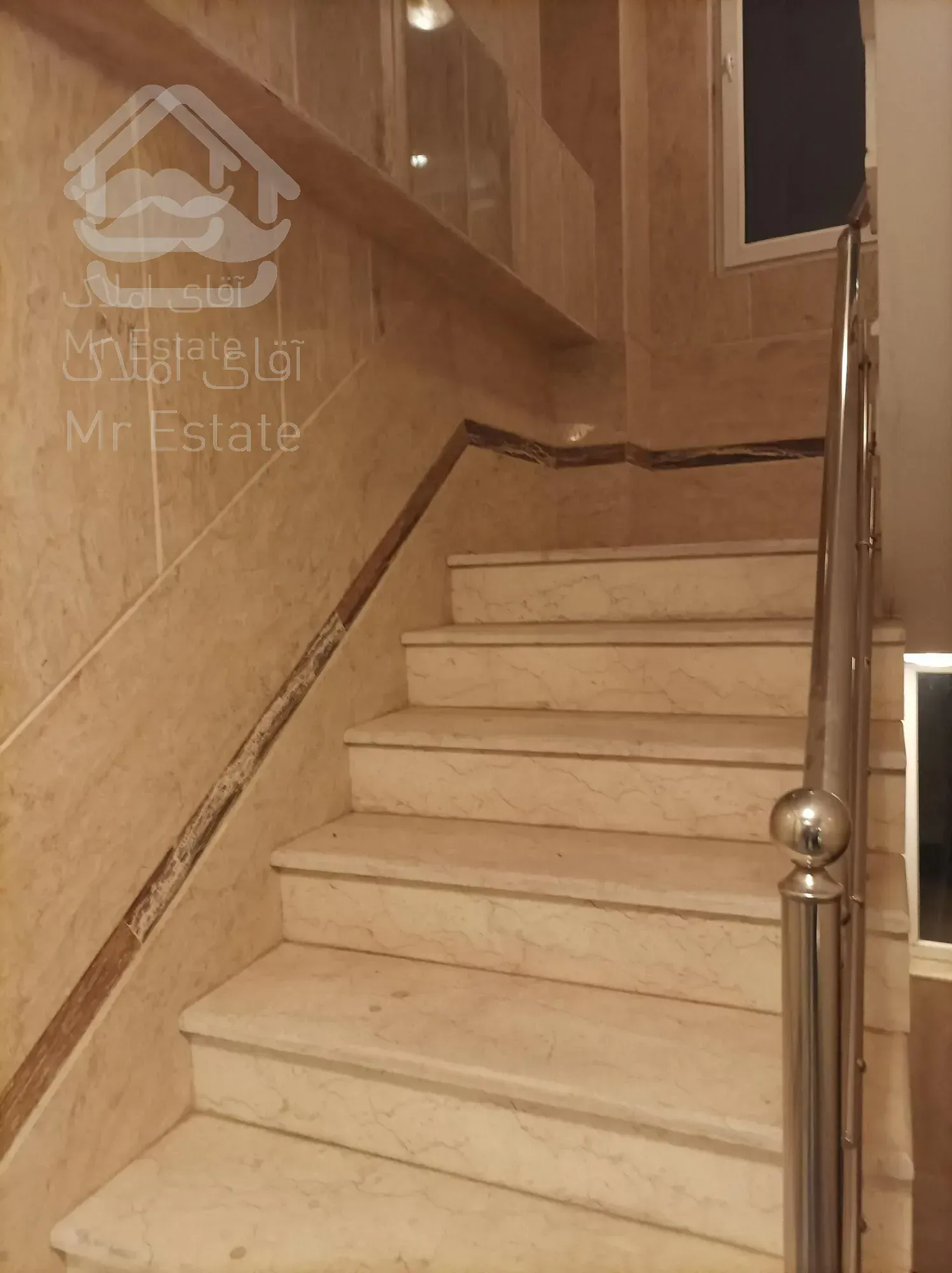 ۱۲۷متر تکواحدی۵ساله سالن نورجنوب اقبالپور