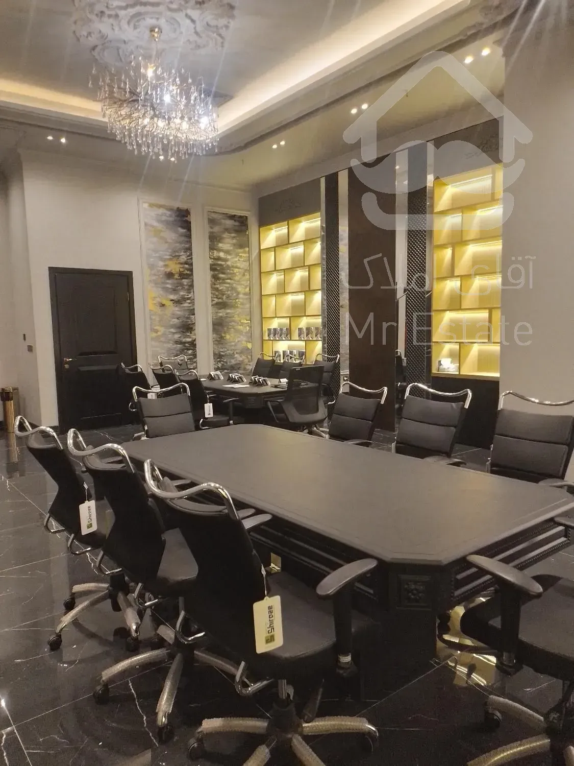 پیش خرید امن و مطمئن از سازنده/اقساط/واحد121متر/شرق.پارکینگ