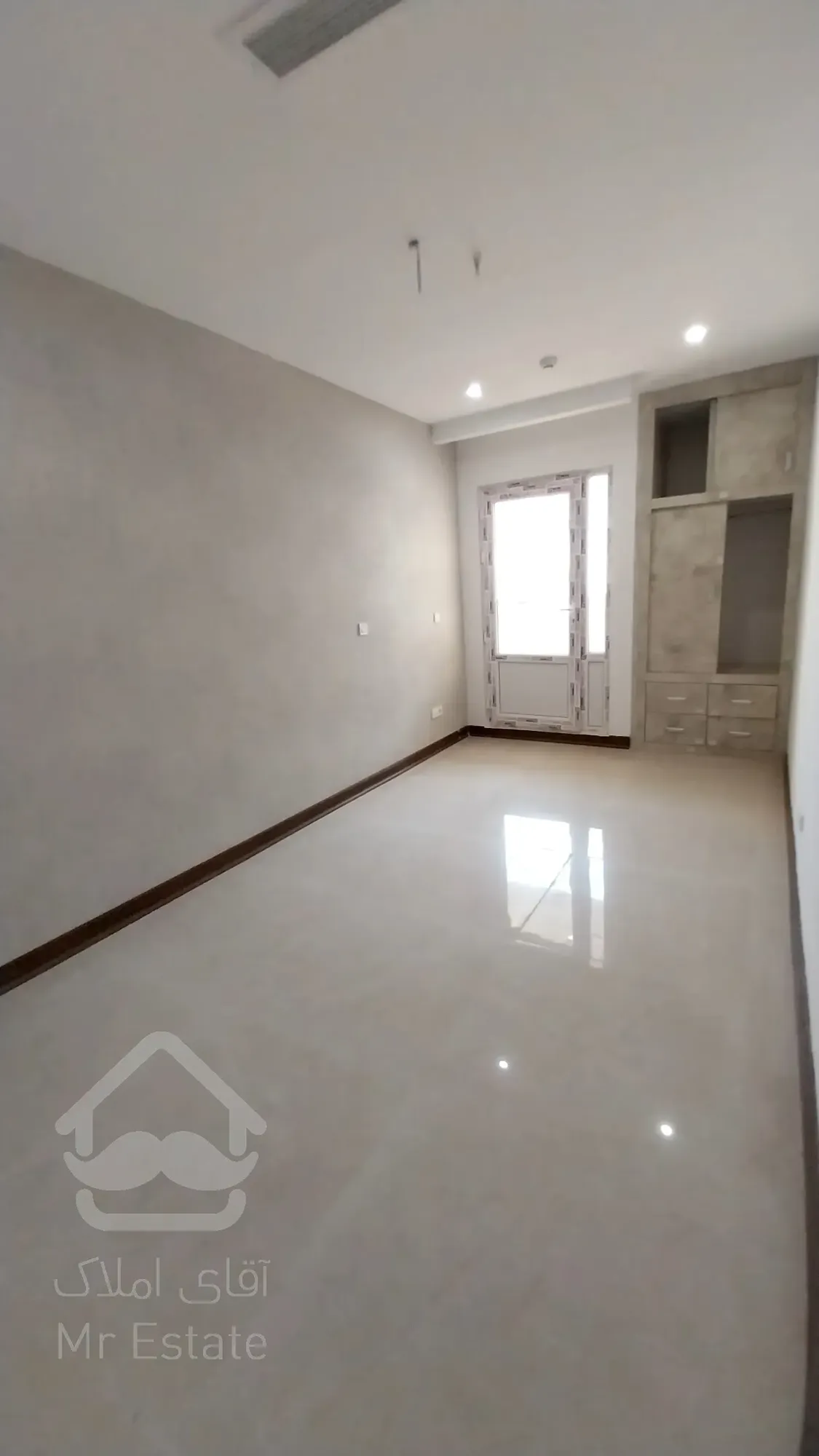 فروش 193متری سه خواب هروی