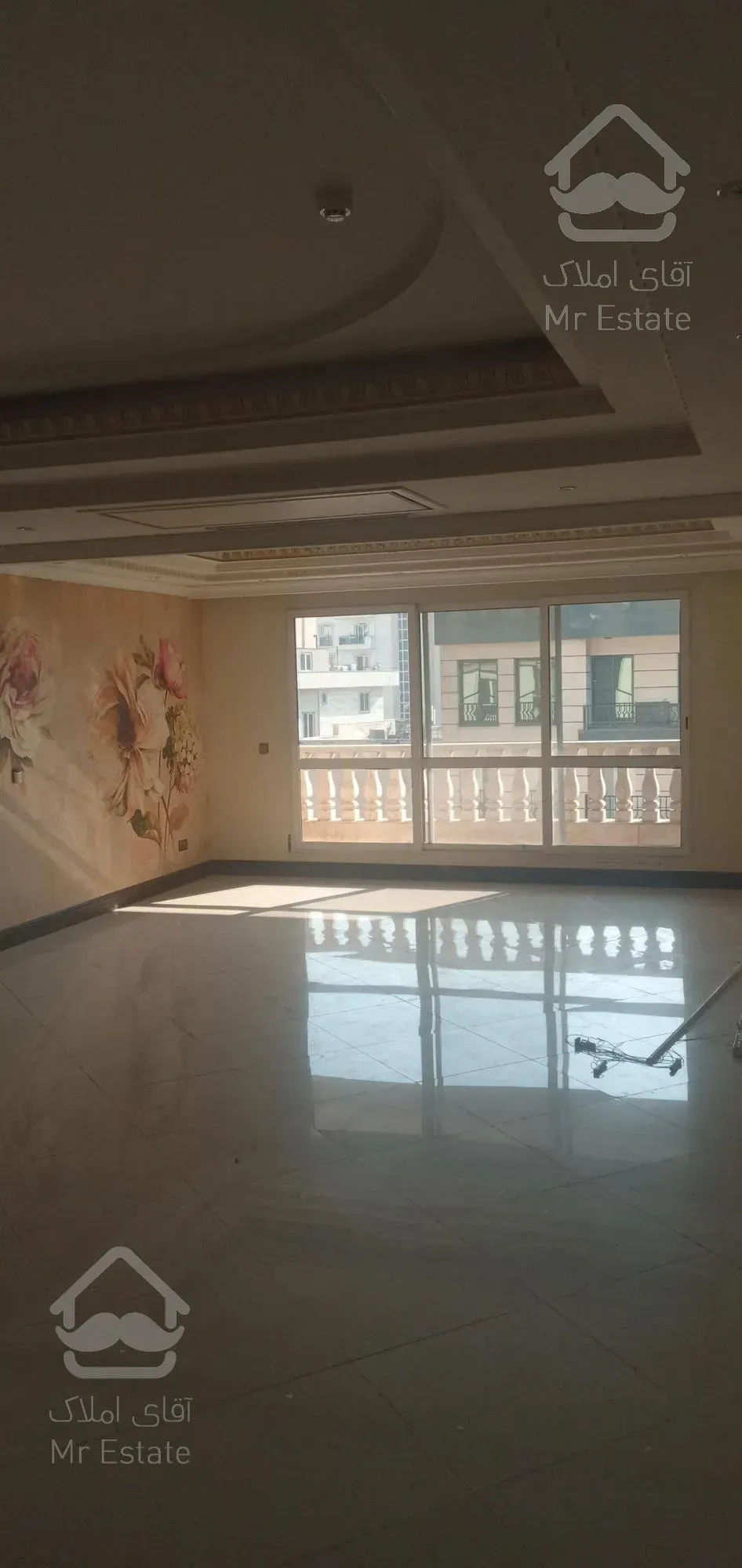 رهن و اجاره اپارتمان ۲۳۰ متری برج برند در فرمانیه