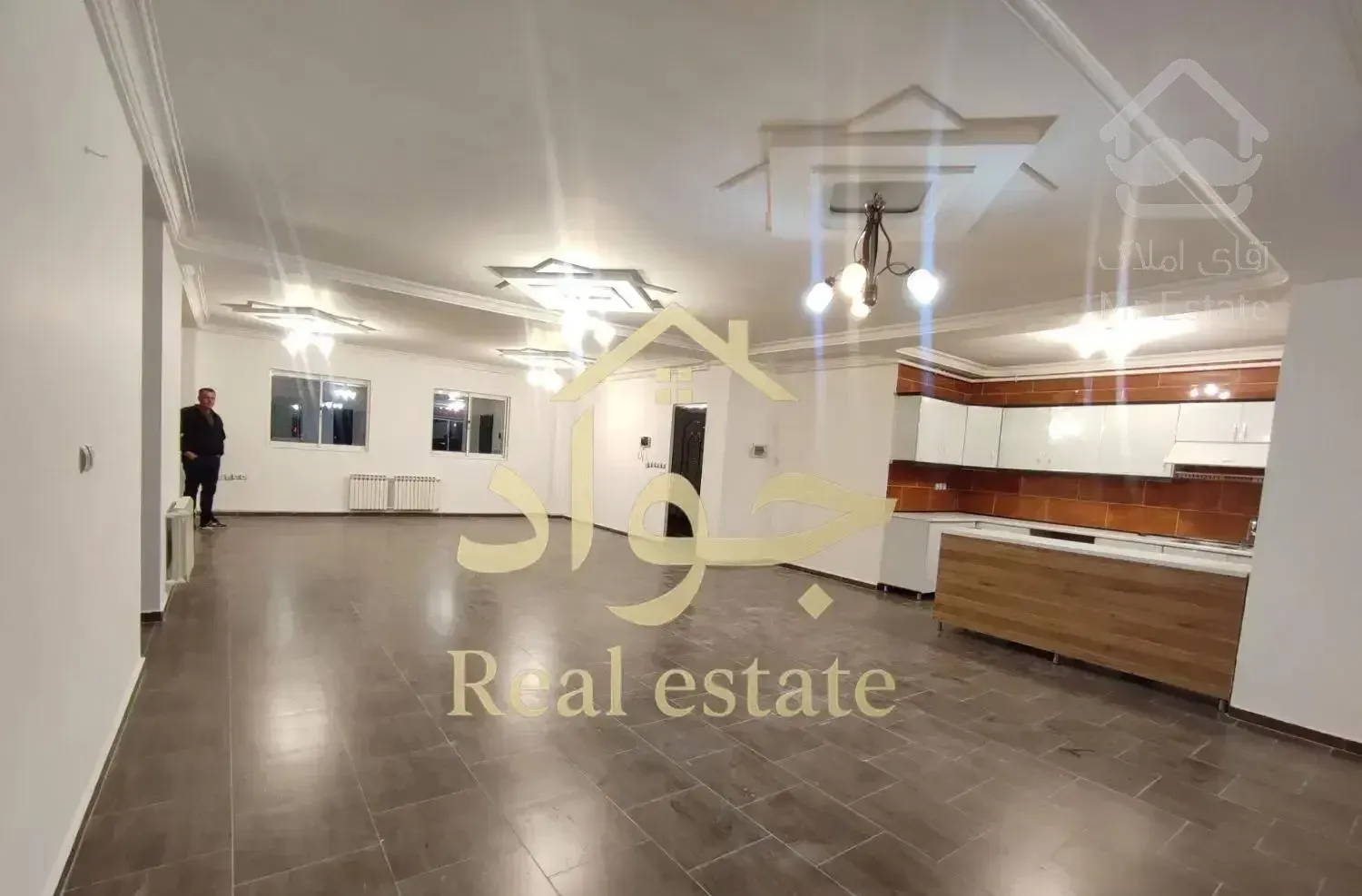 فروش یا معاوضه آپارتمان ۱۵۲ متری/ سه خواب / سیاران