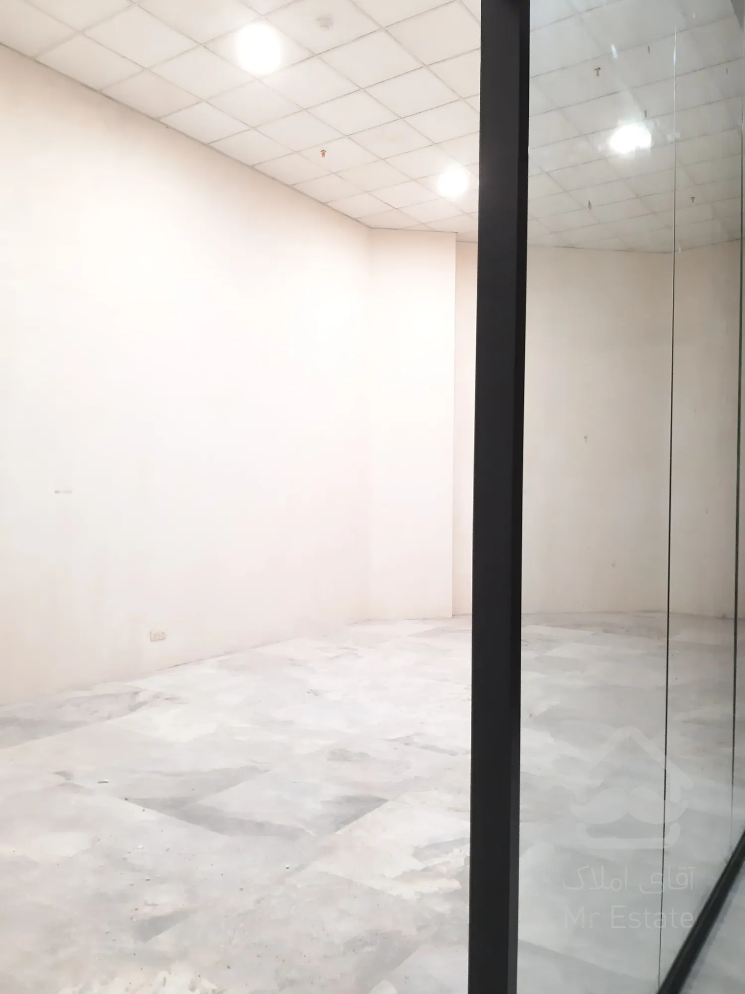 فروش مغازه جنب مترو در رونیکا مال هروی